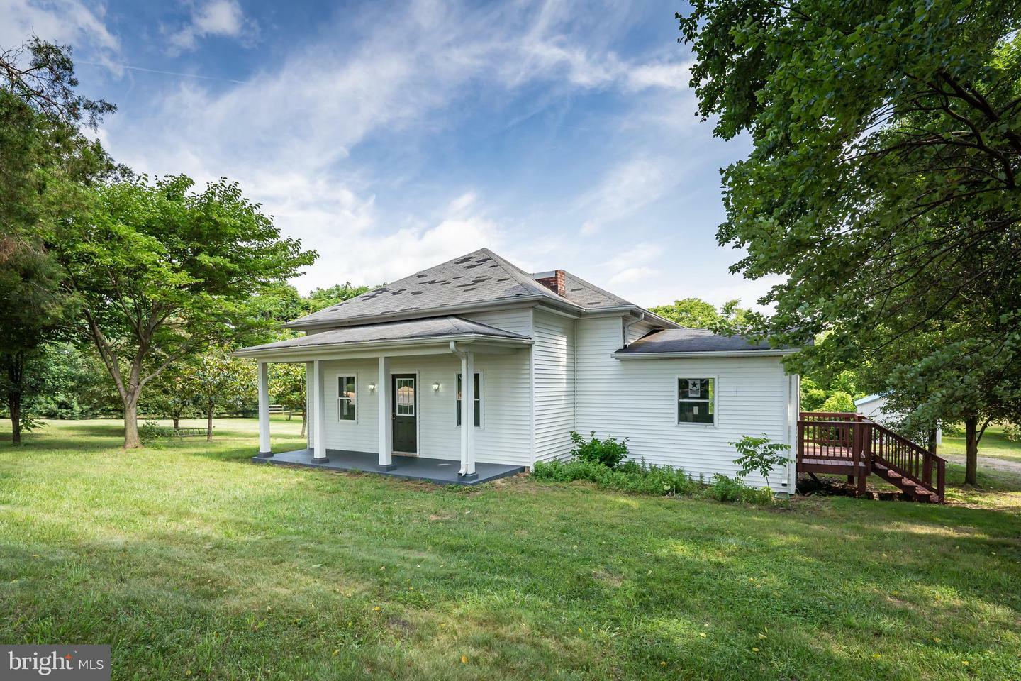 Property Photo:  17347 Tidewater Trail  VA 22408 