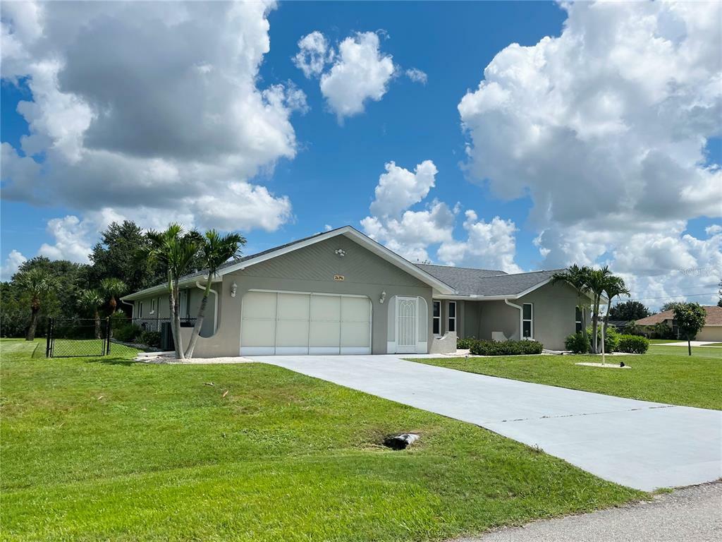 Property Photo: 26394 Barranquilla Avenue FL 33983