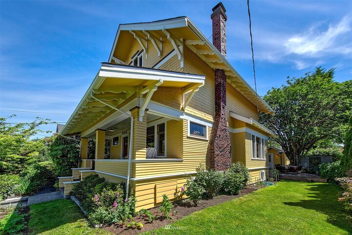 Property Photo: 7014 25th Avenue NW WA 98117