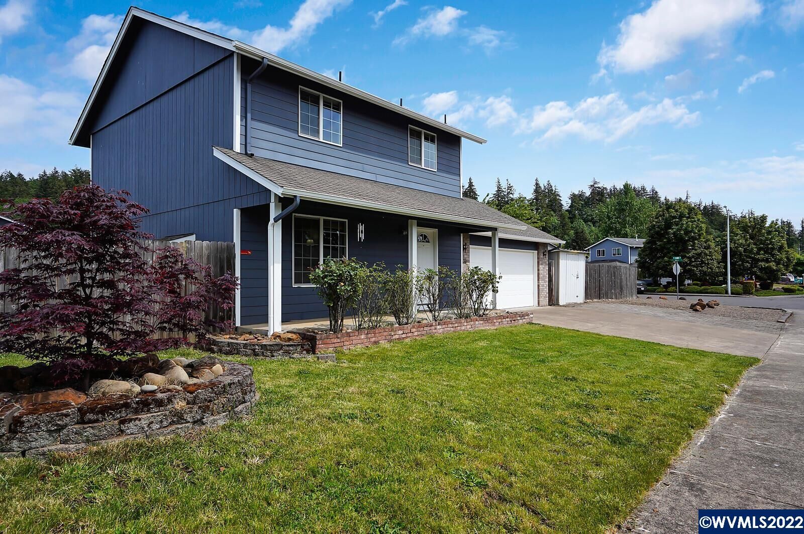 Property Photo: 6960 2nd St SE OR 97392