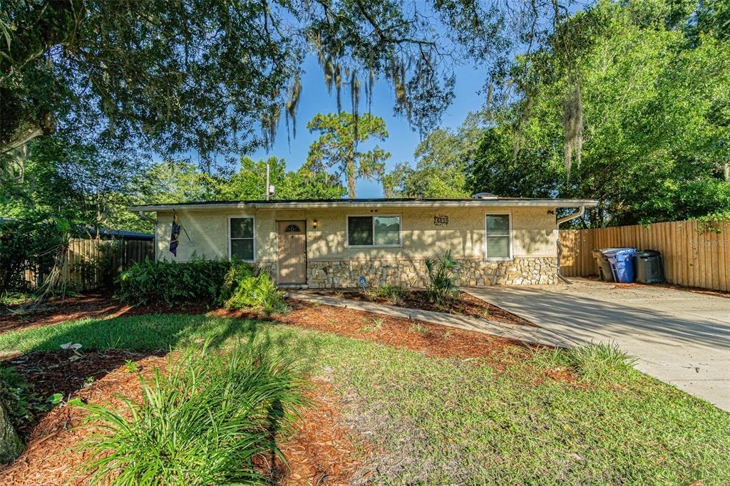 14810 N Boulevard  Tampa FL 33613 photo