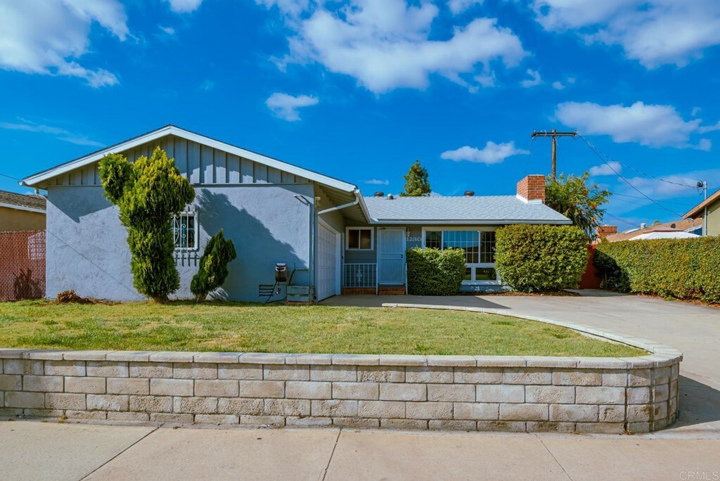 Property Photo:  1230 E Madison Avenue  CA 92021 