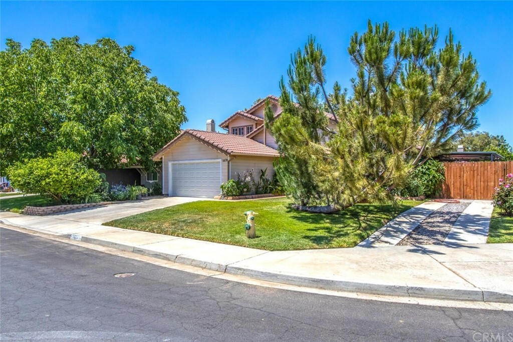 Property Photo:  1679 Jon Gilbert Lane  CA 92223 