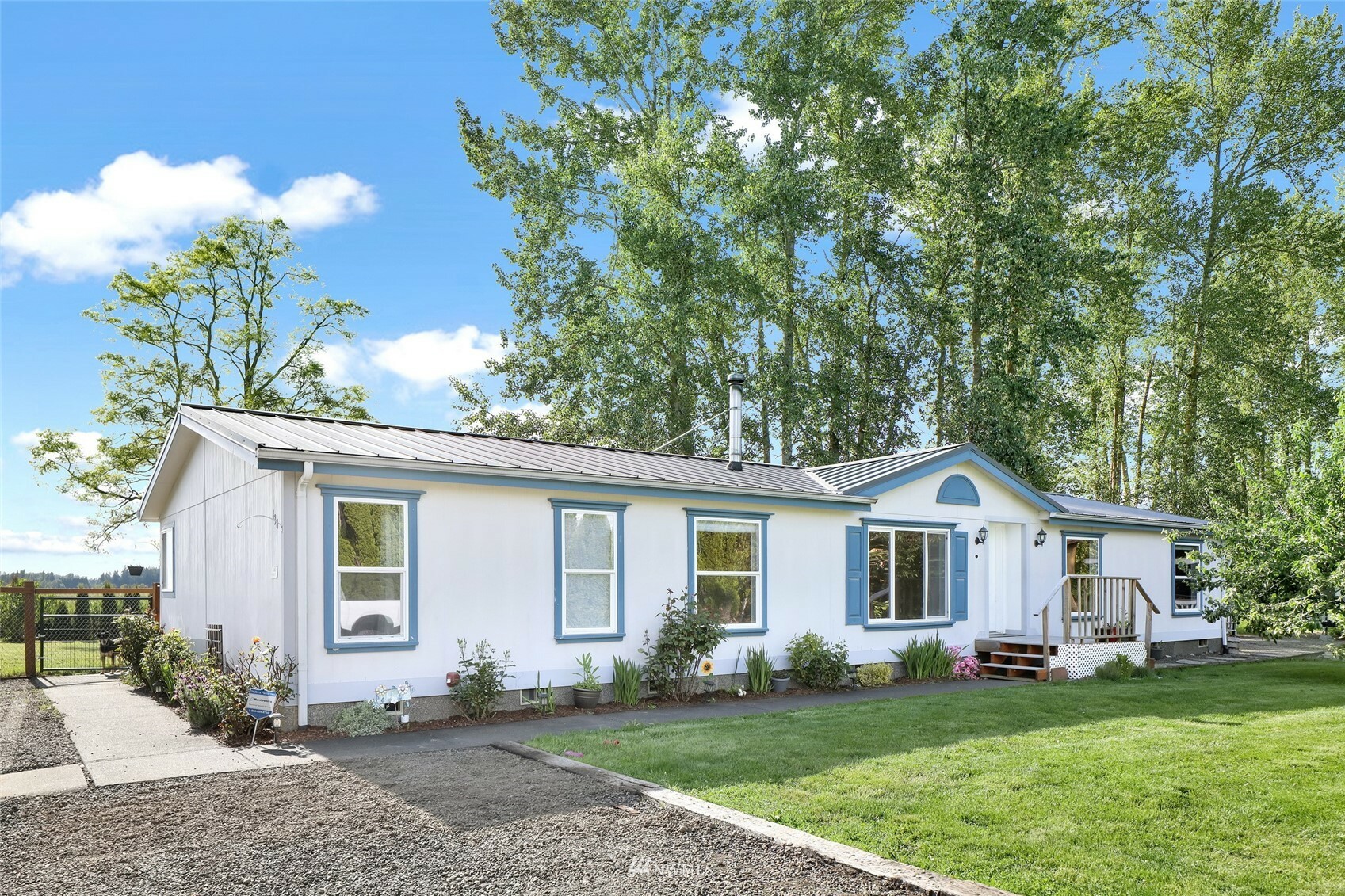 Property Photo:  438 W Axton Road  WA 98226 