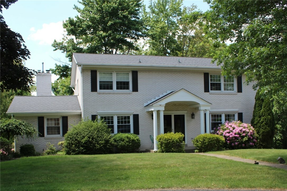 Property Photo:  1902 Overland Ct  PA 15101 