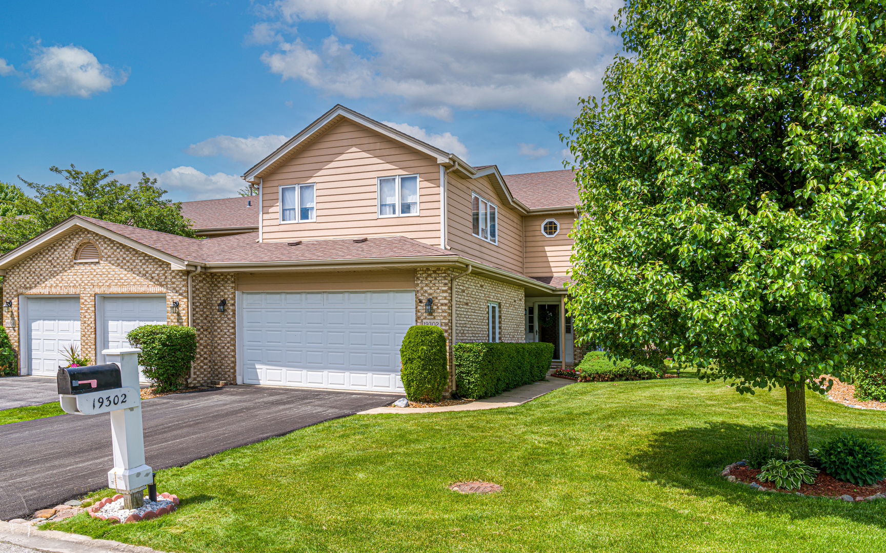 Property Photo:  19302 Enclave Lane  IL 60487 