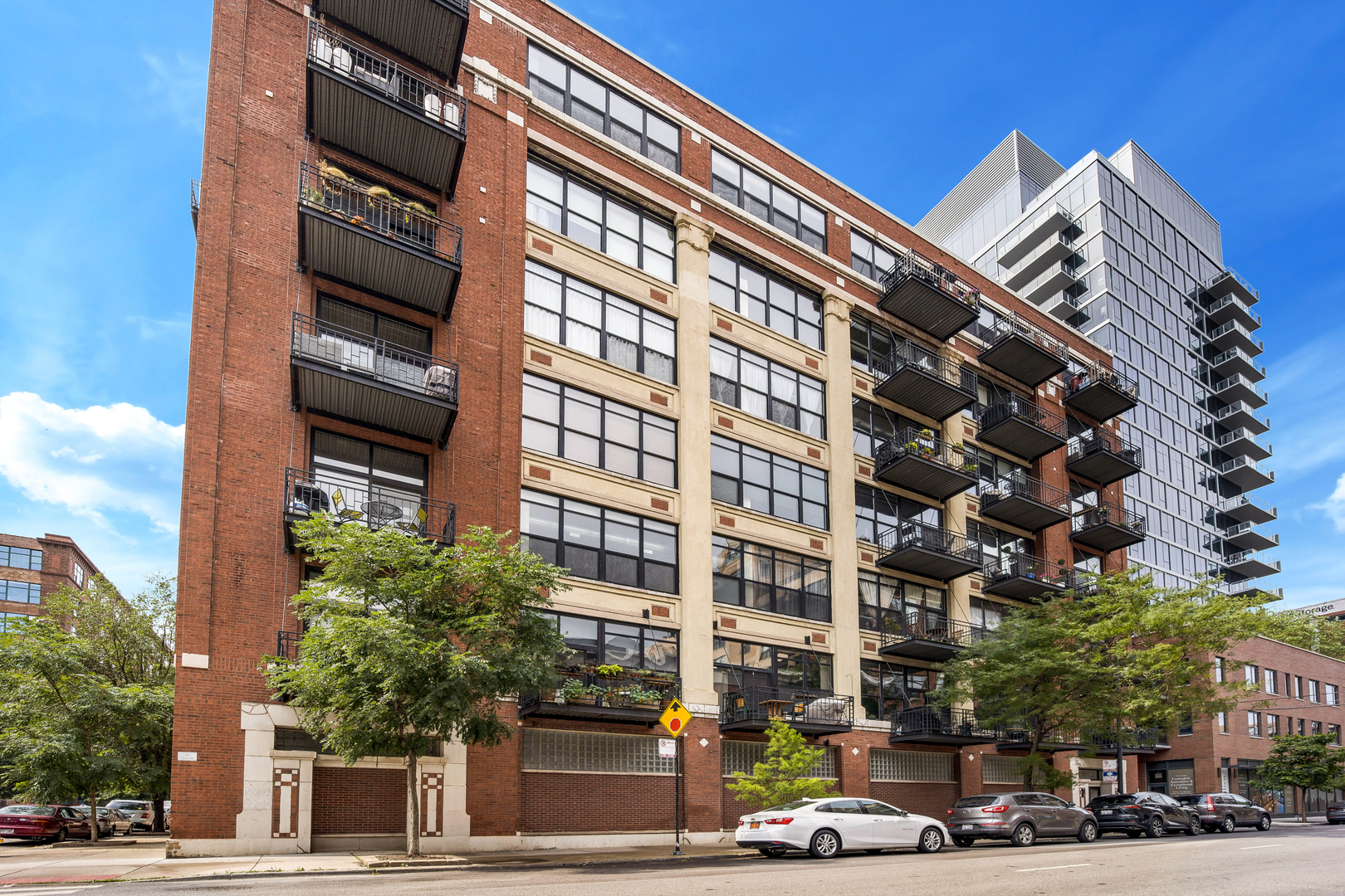 Property Photo:  843 W Adams Street 406  IL 60607 