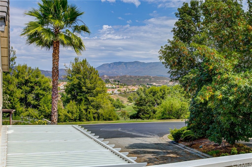 Property Photo:  45330 Vista Verde  CA 92592 