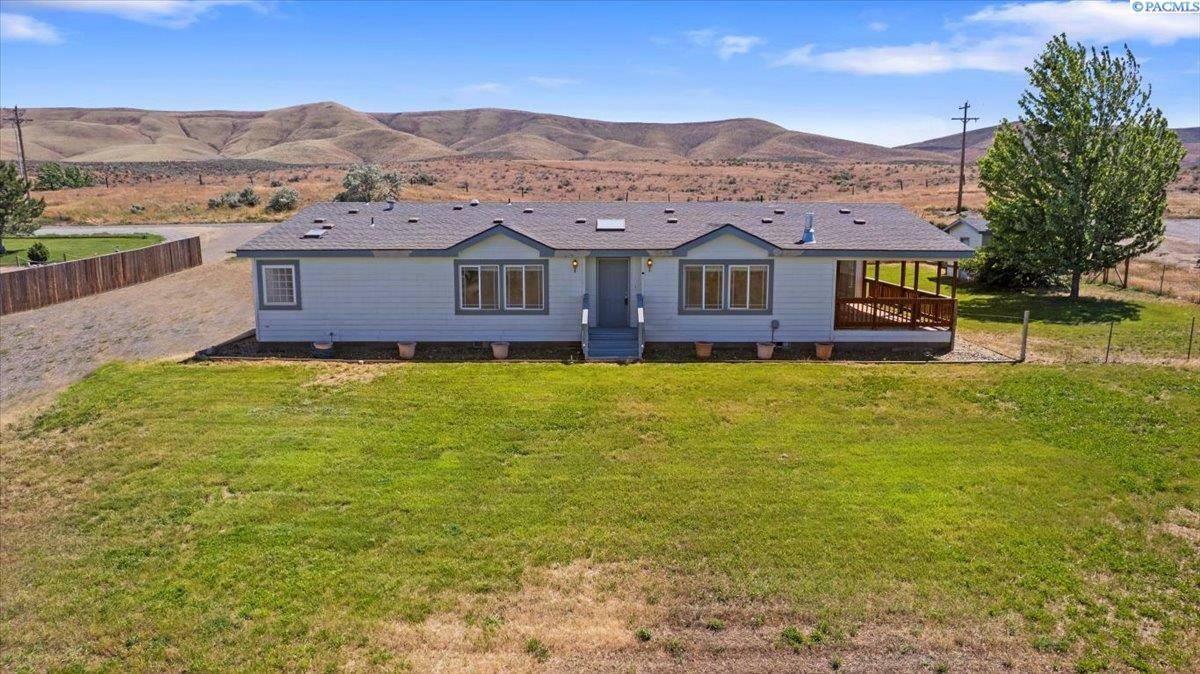 Property Photo:  155 Wells Gap Rd  WA 99350 