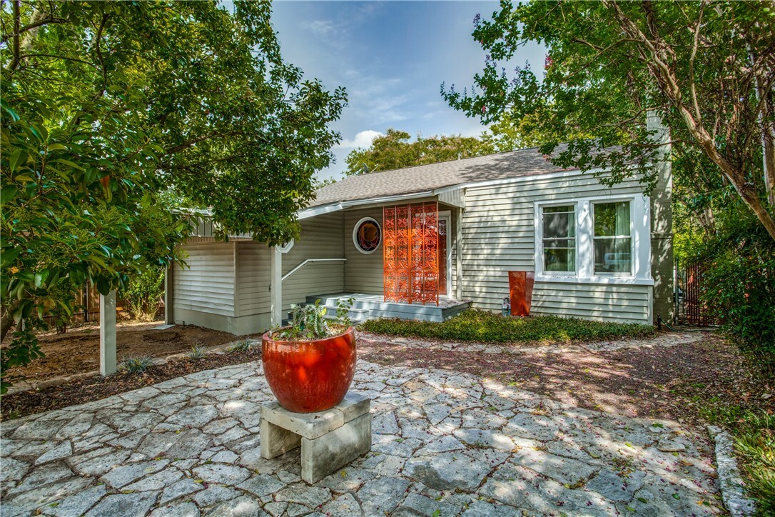 Property Photo:  3715 Robinson Avenue  TX 78722 