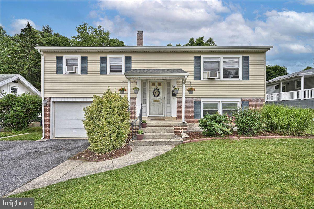 Property Photo: 905 Lisburn Road PA 17011