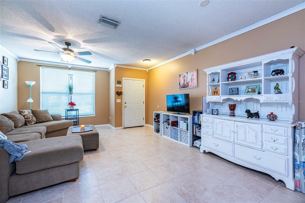 Property Photo:  6507 Osprey Lake Circle  FL 33578 