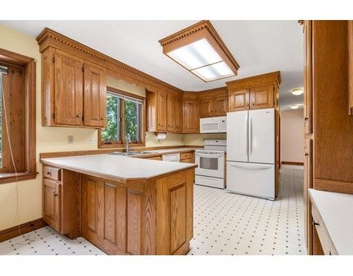 Property Photo: 95 Parkhurst St MA 01827