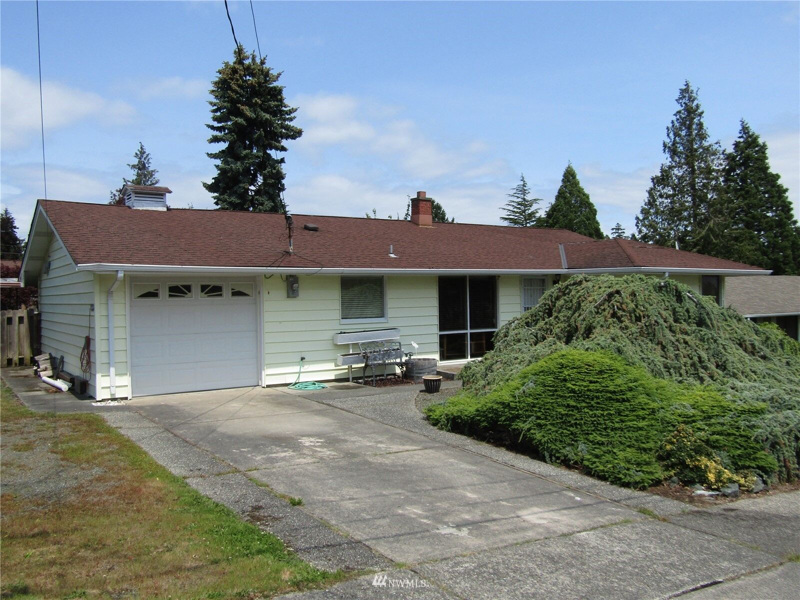 Property Photo:  1906  24th Street  WA 98221 