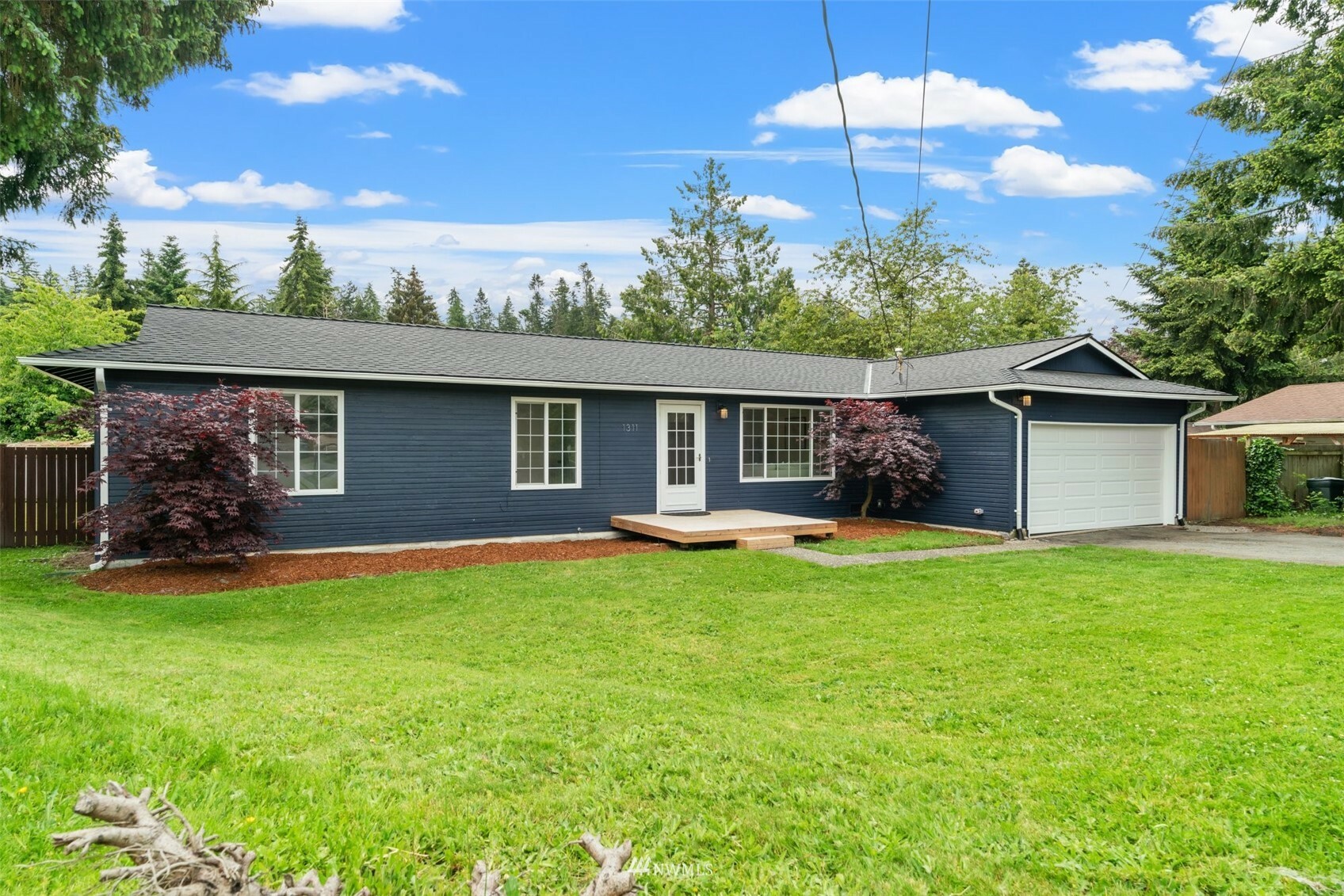 Property Photo:  1311 S 262nd Street  WA 98198 