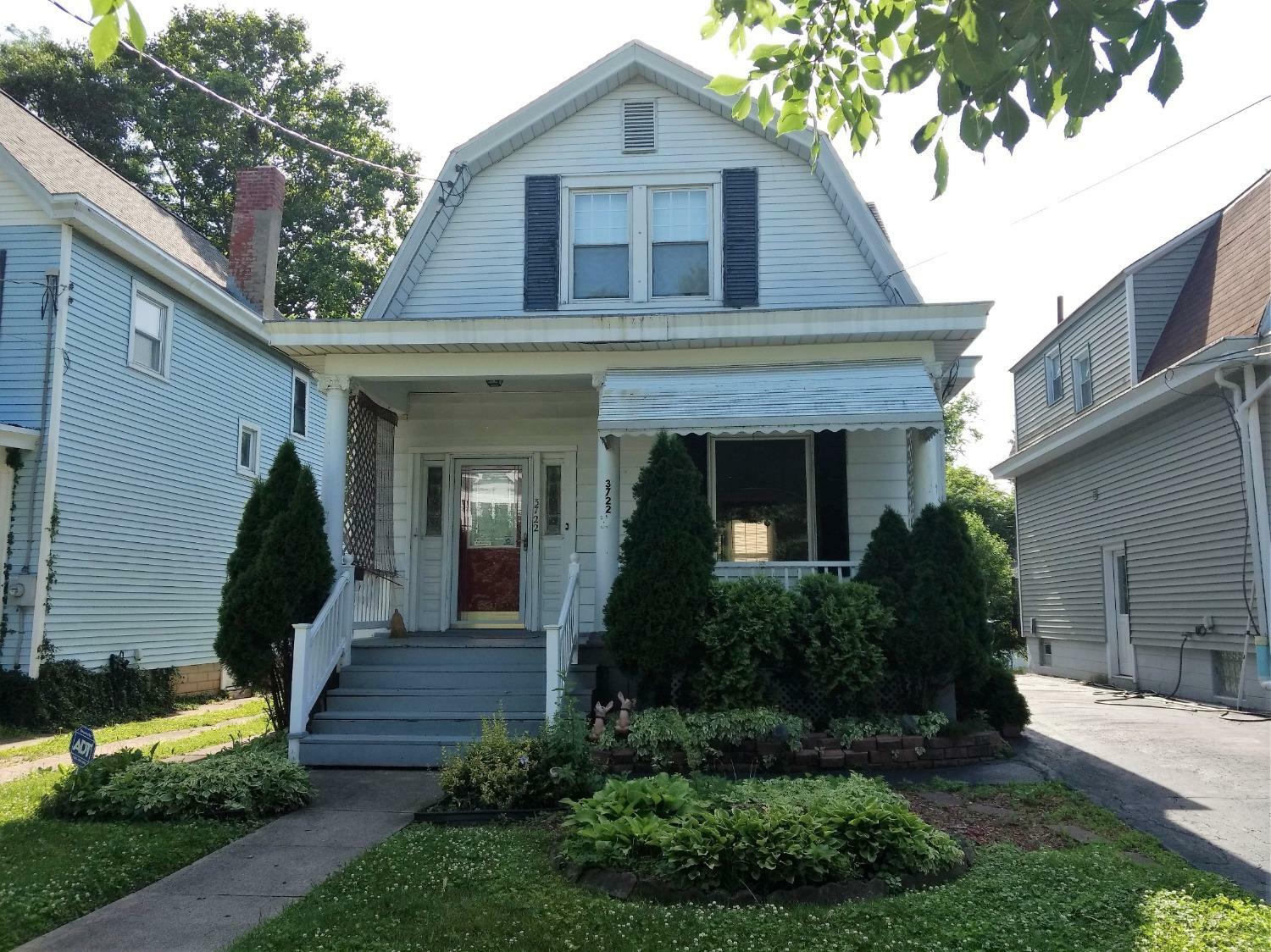 Property Photo:  3722 Drake Ave  OH 45209 