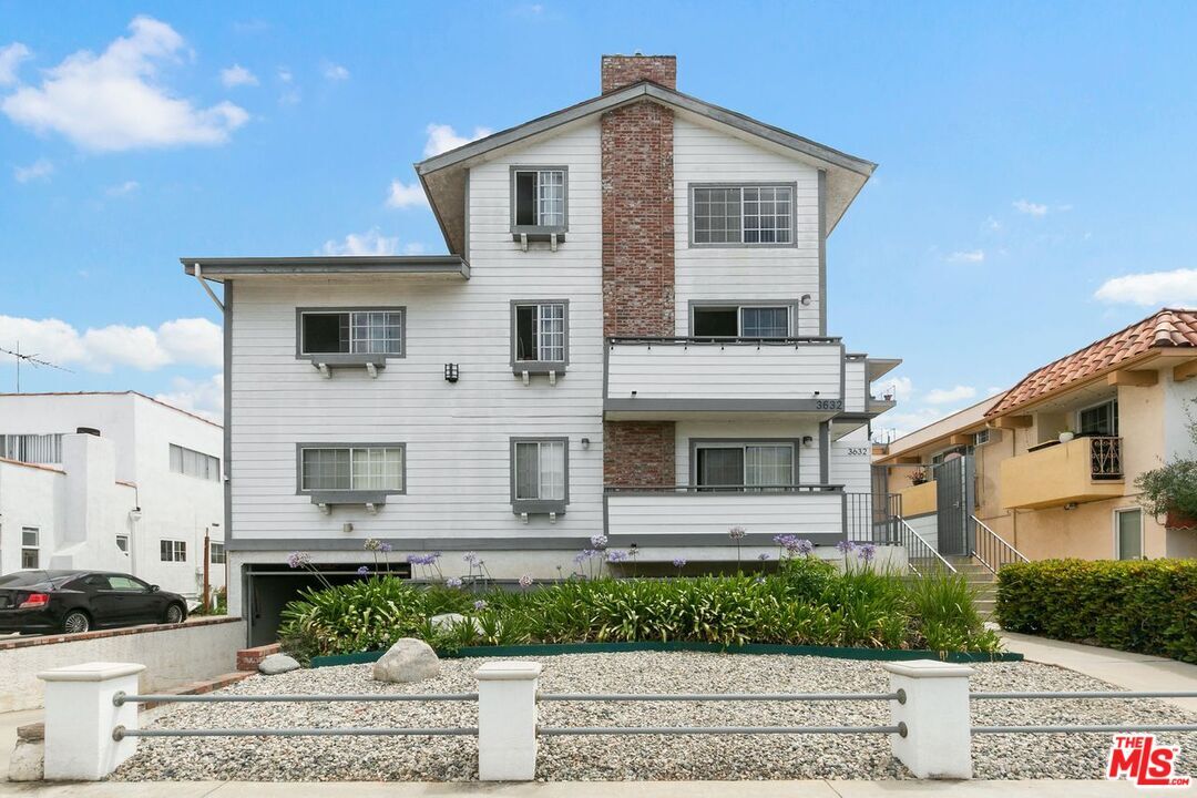 3632   Dunn Dr  Los Angeles CA 90034 photo