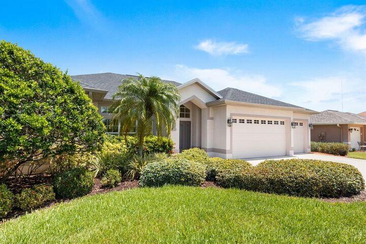 Property Photo: 275 Rotonda Boulevard E FL 33947