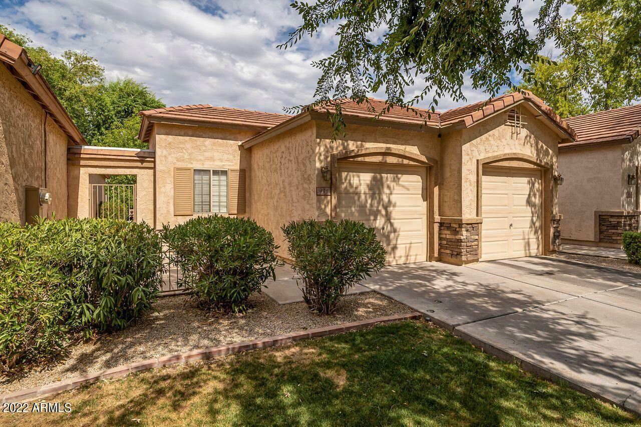 Property Photo:  933 S Tucana Lane S  AZ 85296 