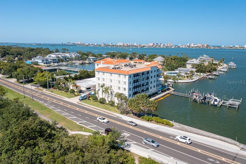 Property Photo:  1860 N Fort Harrison Avenue 306  FL 33755 