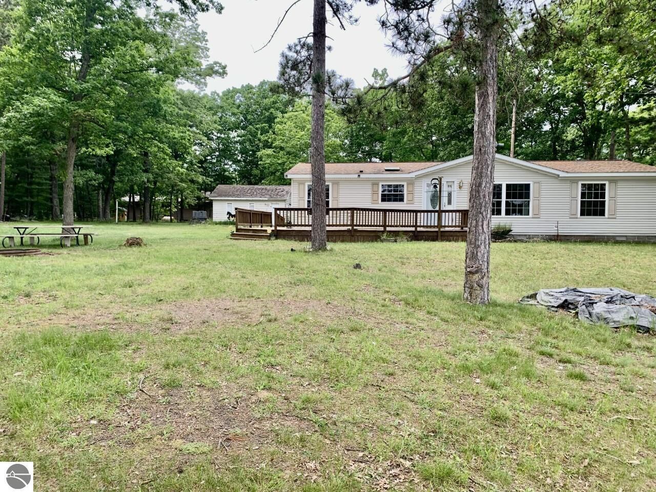 Property Photo: 1782 Wolf Lane MI 48310