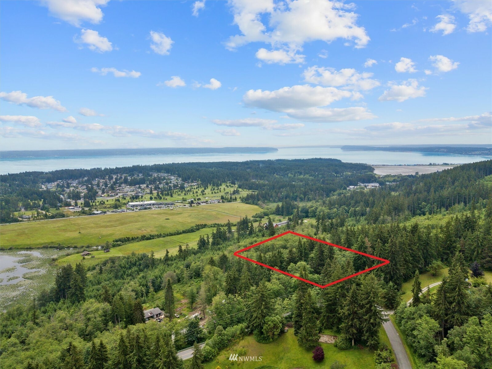 Property Photo:  468 Partridge Lane  WA 98282 