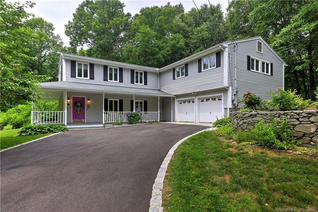 Property Photo: 26 Ridgewood Drive CT 06468
