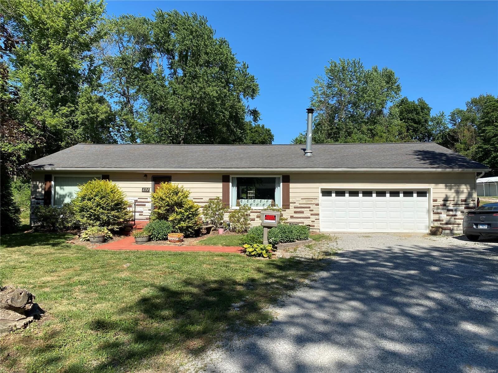 Property Photo: 131 Lenora Street IL 62018