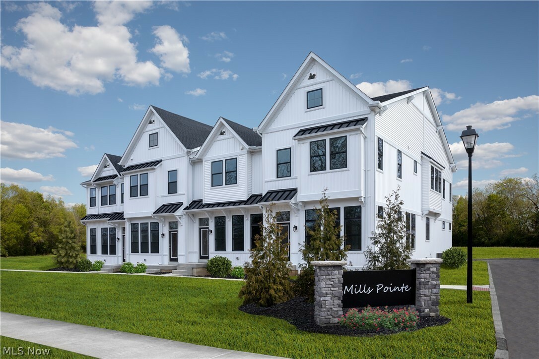 Property Photo: 31455 Mills Pointe Way OH 44145