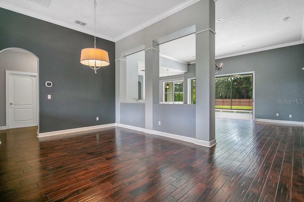 Property Photo: 13808 Glynshel Drive FL 34787
