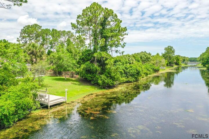 Property Photo:  72 Bud Hollow Drive  FL 32137 