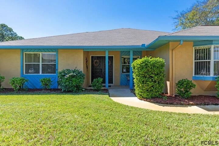 Property Photo:  22 Colechester Lane  FL 32137 