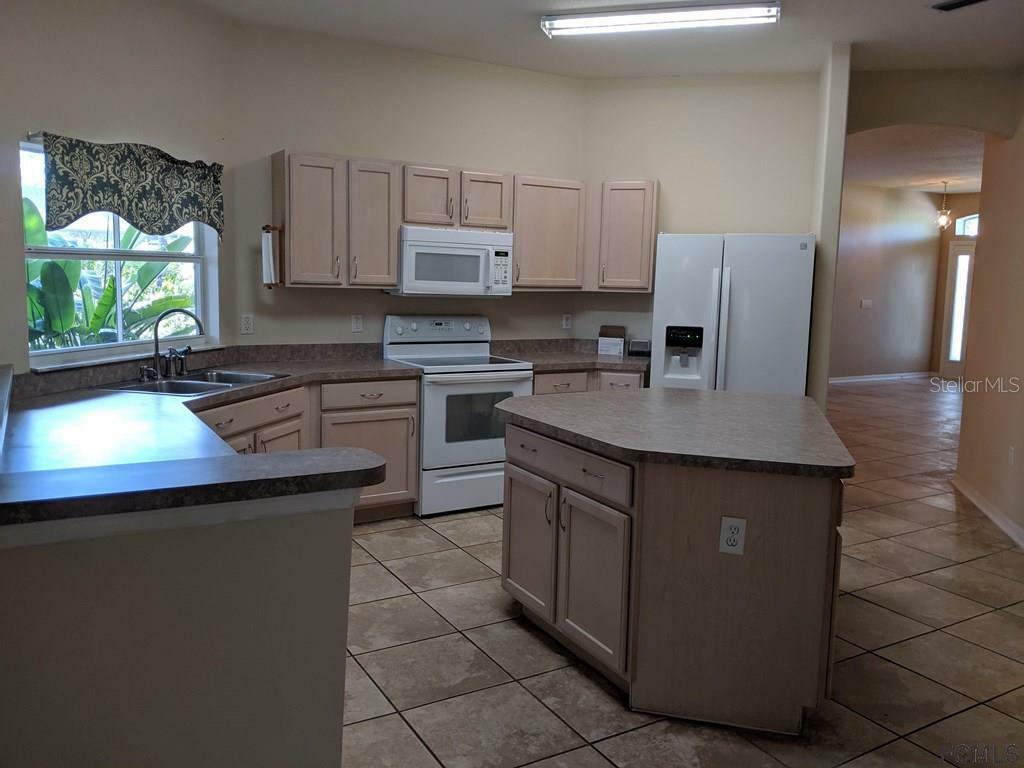 Property Photo:  42 Wendover Lane  FL 32164 