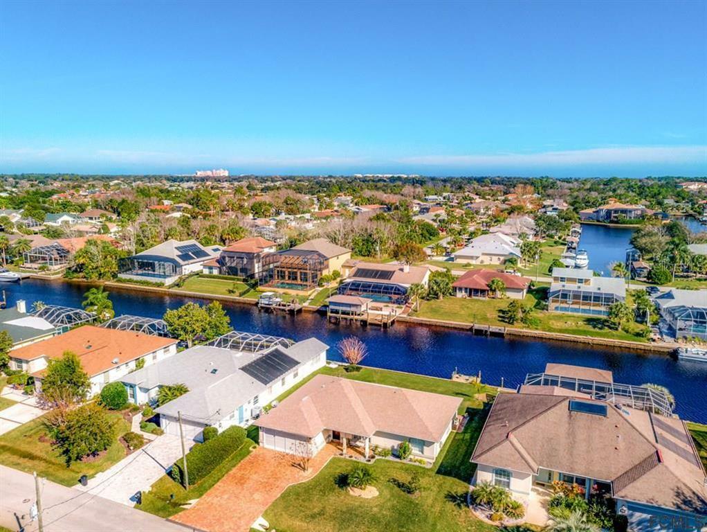 Property Photo:  33 Cormorant Court  FL 32137 