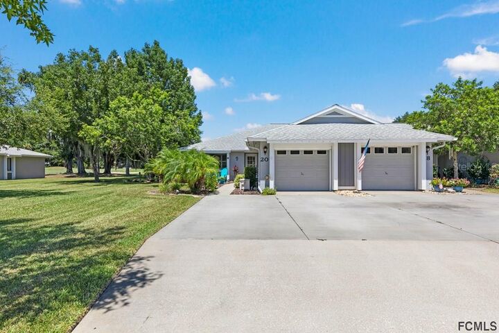 Property Photo:  20 Lake Forest North Cir 20  FL 32137 