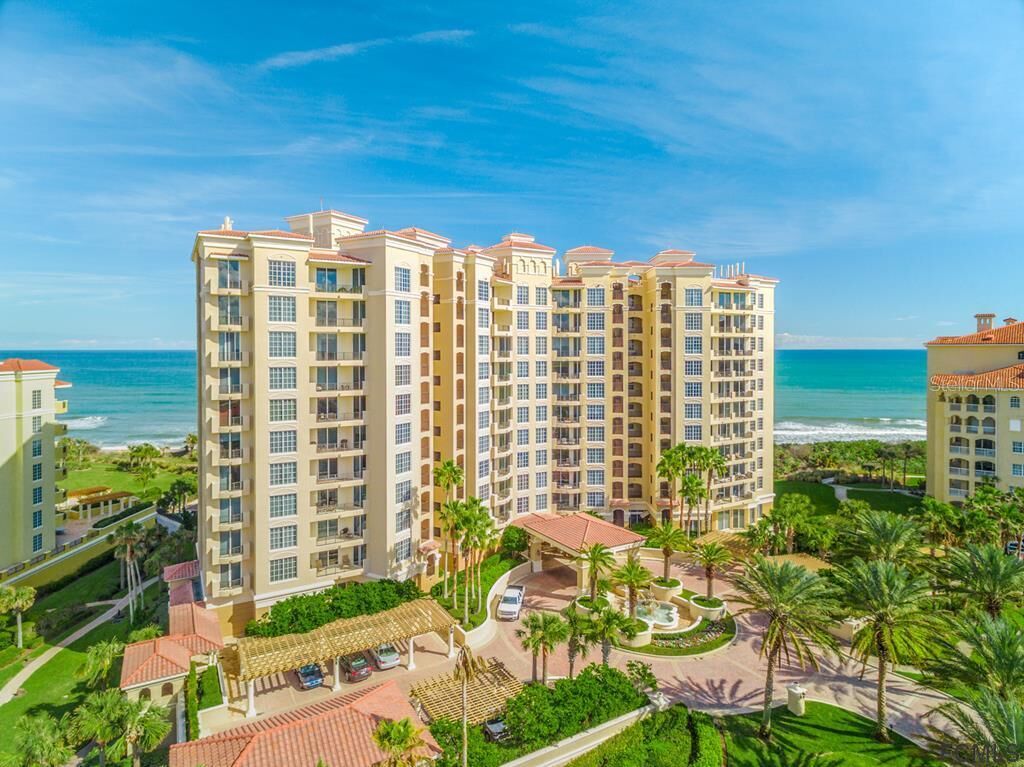 Property Photo:  7 Avenue De Lane 203  FL 32137 