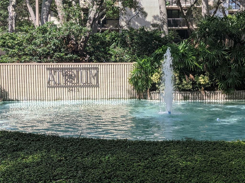 Property Photo:  2413 Bayshore Boulevard 1904  FL 33629 