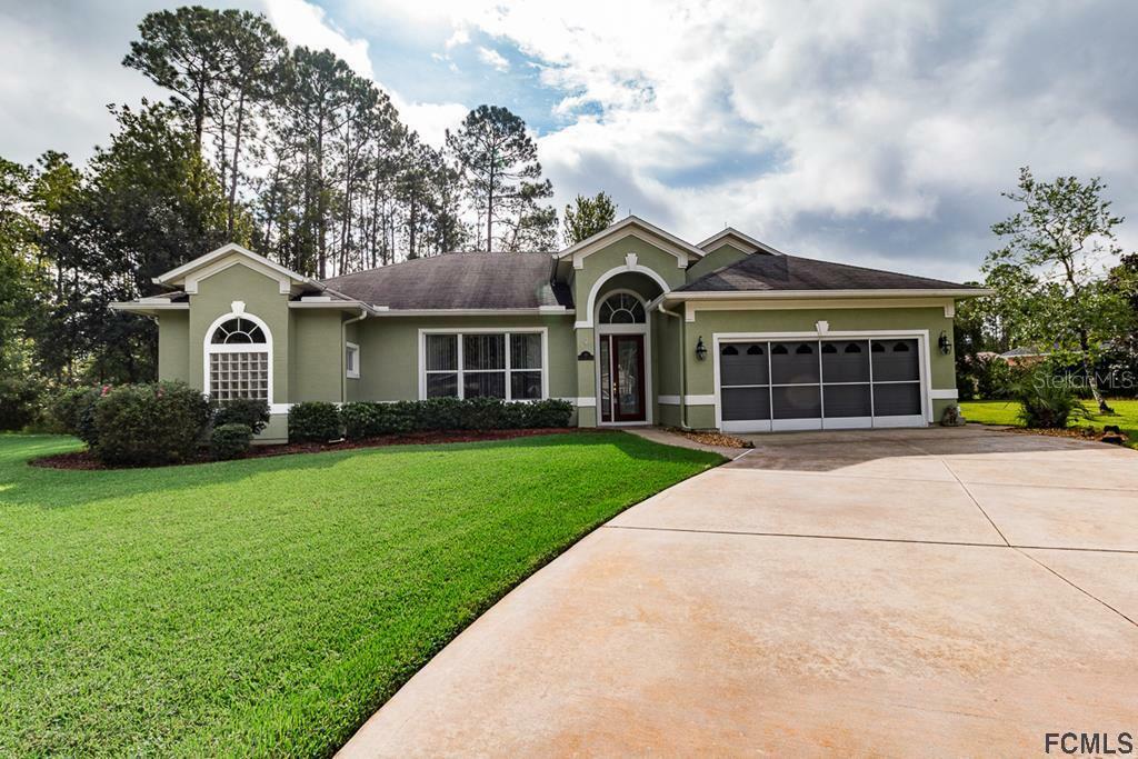 Property Photo: 10 Eight Iron Place FL 32164
