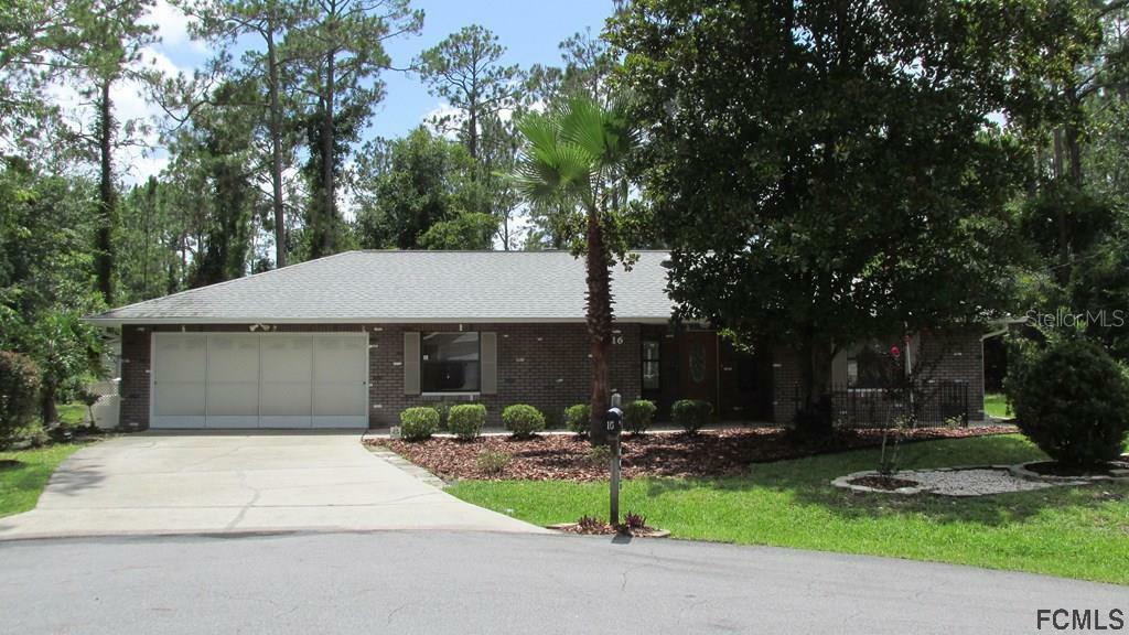 Property Photo: 16 Zelda Court FL 32164