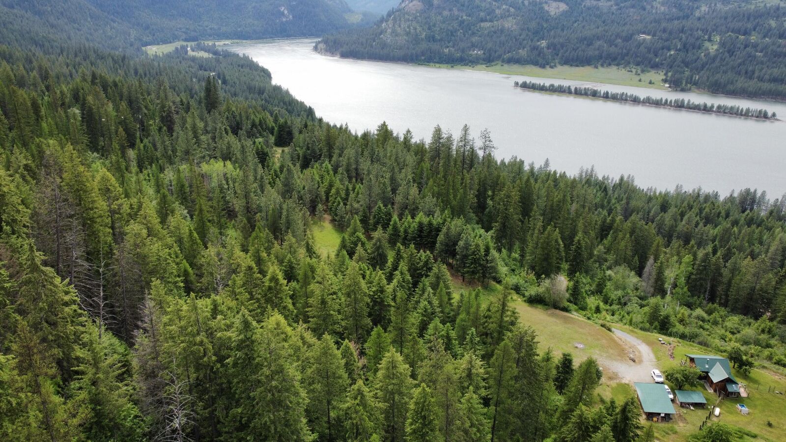Property Photo: 3218 Hwy 25 N WA 99157