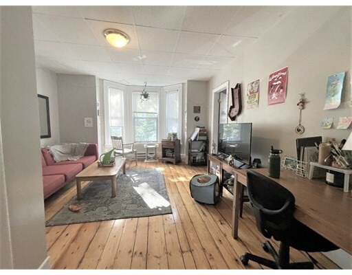 Property Photo: 9 School Street 2 MA 02143