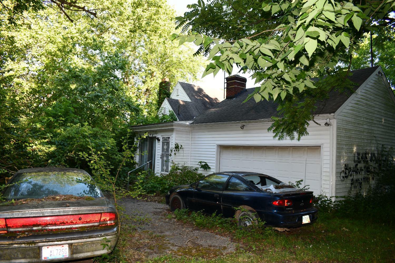 Property Photo:  1705 Sunset St  OH 45042 