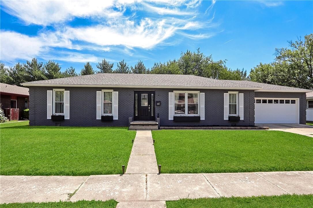 Property Photo:  320 Hickory Lane  IL 61938 
