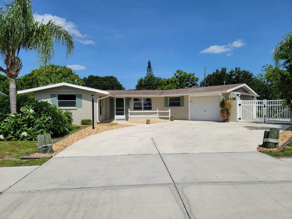 Property Photo: 3409 Harbor Boulevard FL 33952