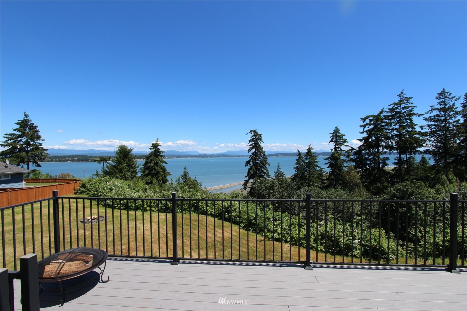 Property Photo:  164 Livingston Bay Road  WA 98282 