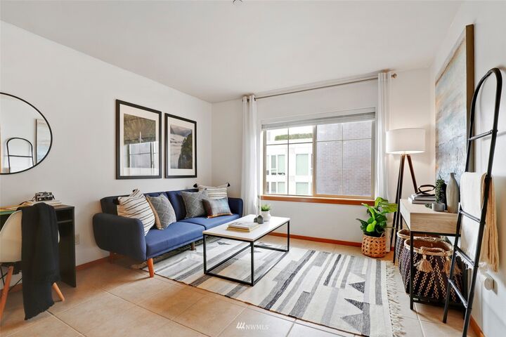 Property Photo: 1125 E Olive Street 504 WA 98122