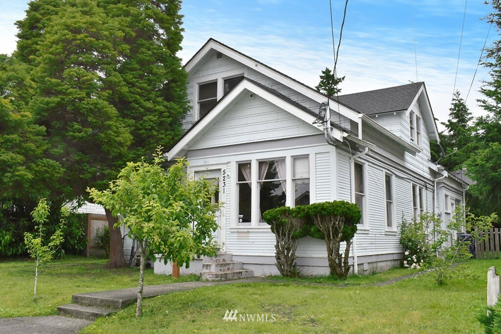 Property Photo:  5231 S Warner Street  WA 98409 