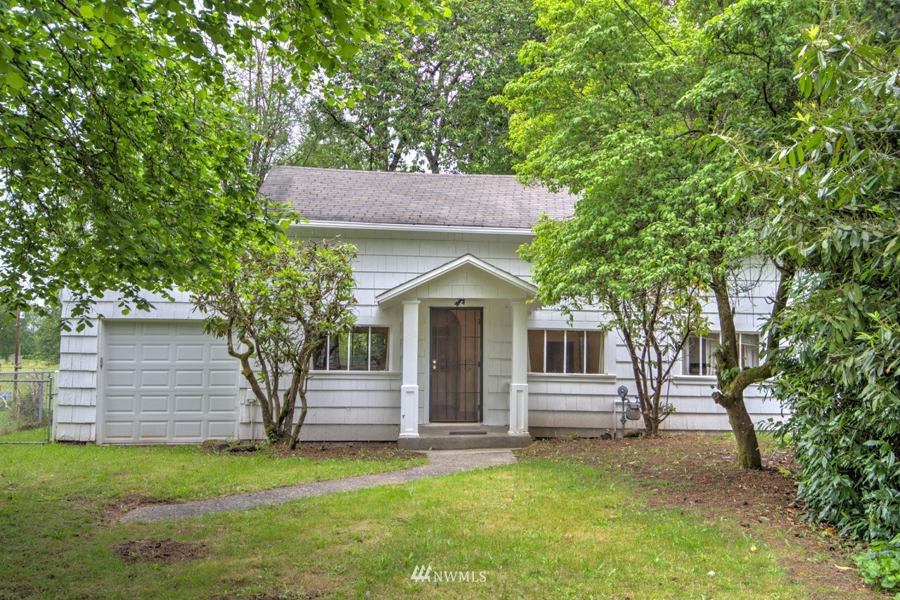 Property Photo: 726 SE Boulevard Road SE WA 98501