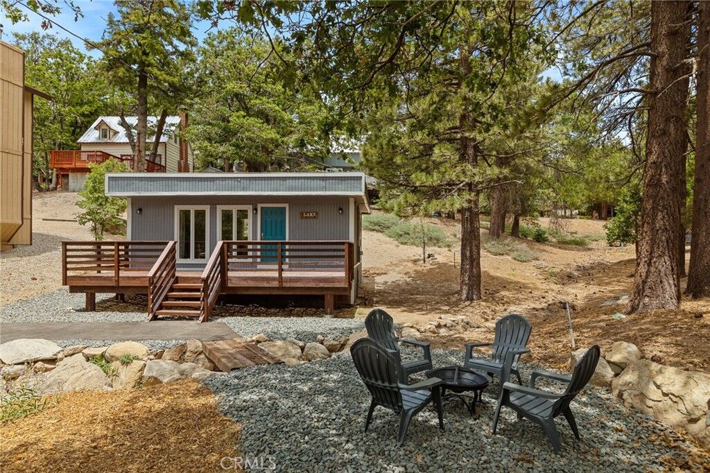 Property Photo:  650 Dahlia Drive  CA 92341 