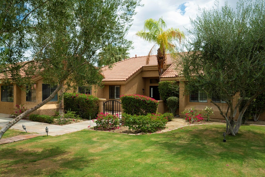 Property Photo: 47340 Heliotrope Drive CA 92260
